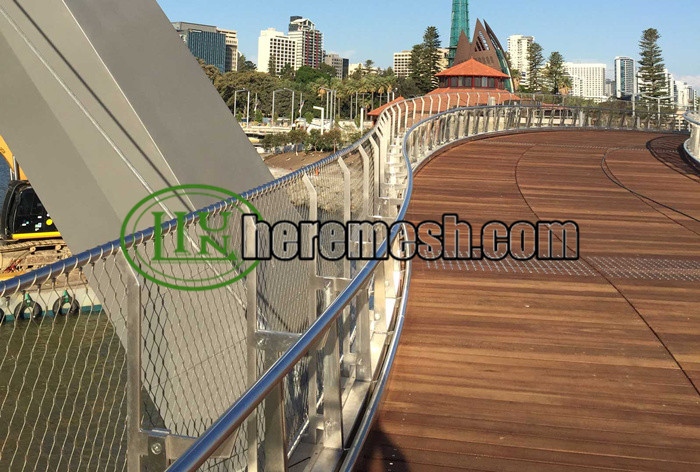 Stainless Steel Wire Rope Mesh Bridge Protection Fence