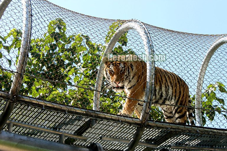 Open Animal Enclosure